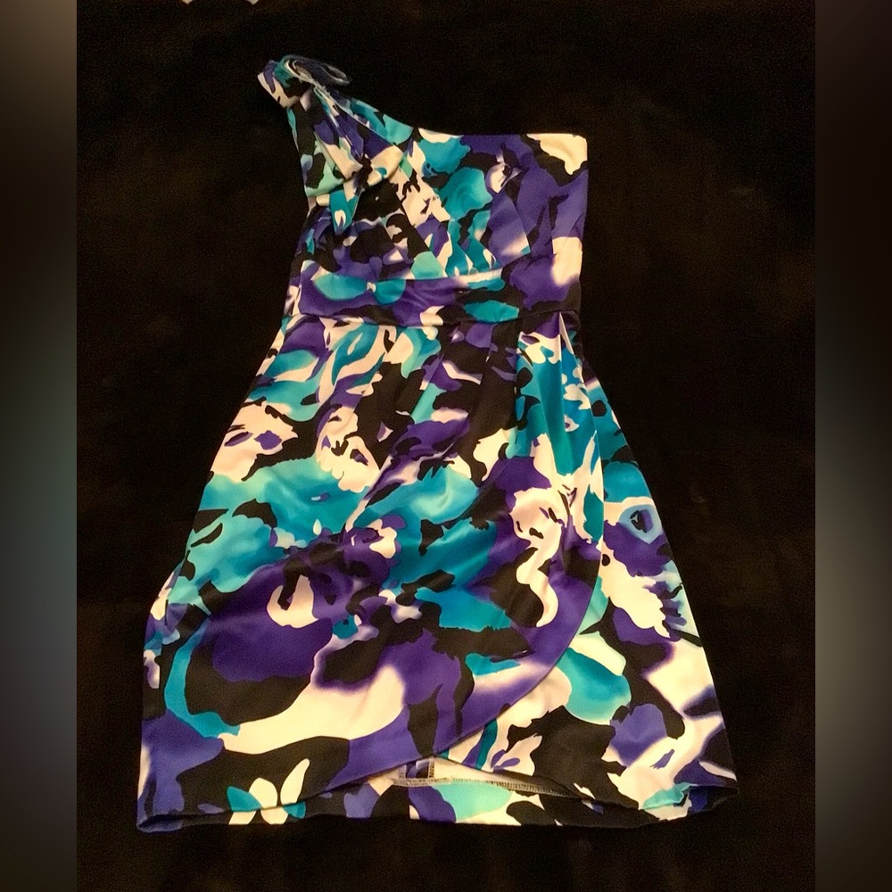 One shoulder dress.